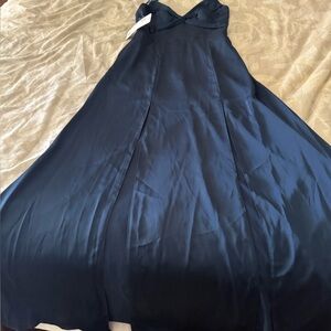 Elegant Dark Navy Evening Gown